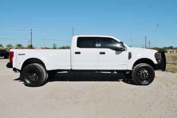 2019 FORD F-350 XLT 4X4*POWERSTOKE*FUELS*MUD TIRES*RANCH... for sale in Liberty Hill, IL – photo 14