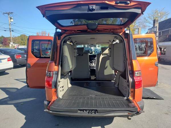 09 Honda Element Handicap Accessible!Only 82K!Installed by RIDE-AWAY!! for sale in METHUEN, RI – photo 7