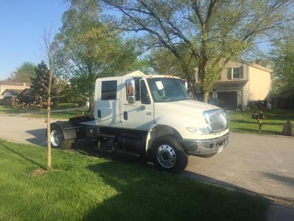 2005 international 4400 crew cab for sale in Monee, IL – photo 4