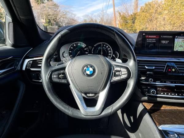 2018 BMW 530e 530e xDrive iPerformance Sedan - - by for sale in Westbury , NY – photo 19