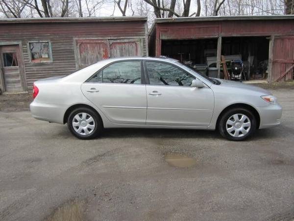 2004 Toyota Camry 4dr Sdn LE Auto - - by dealer for sale in Amesbury, MA – photo 3