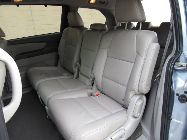 ** 2012 HONDA ODYSSEY EX-L * LEATHER * CLEAN ** - cars & trucks - by... for sale in Fort Oglethorpe, AL – photo 14