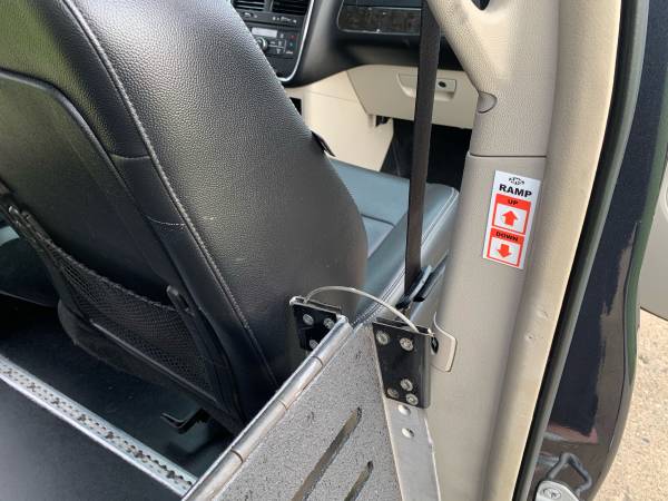 2014 Chrysler Town and Country Touring Handicap Wheelchair Side for sale in Sterling Heights, MI – photo 15