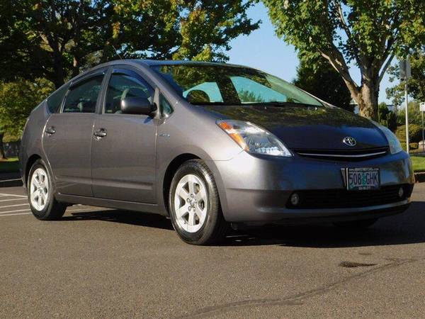 2009 Toyota Prius Touring package 6 / Leather / Navigation / Camera... for sale in Portland, OR – photo 2