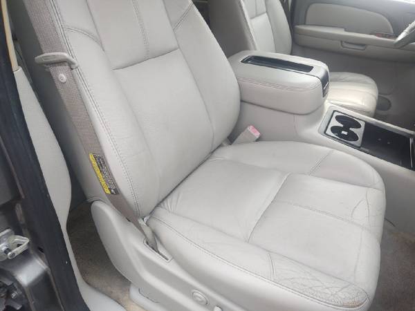 2007 GMC Yukon XL 2WD 4dr 1500 SLT - - by dealer for sale in New Orleans, LA – photo 8