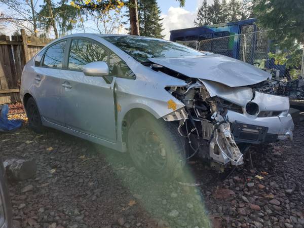 2013 Toyota Prius for parts, 82k miles, OBO - cars & trucks - by... for sale in Vancouver, OR – photo 2