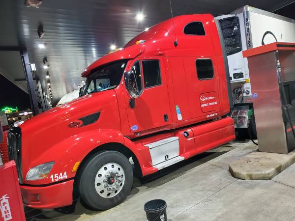 2017 PETERBILT 587 - cars & trucks - by owner - vehicle automotive... for sale in Lake In The Hills, IL