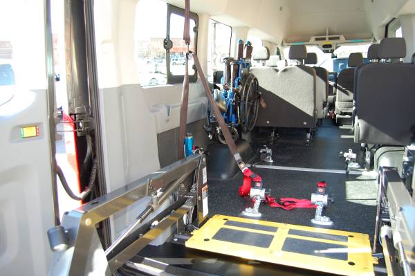 HANDICAP ACCESSIBLE WHEELCHAIR LIFT EQUIPPED VAN.....UNIT# 2289FHT -... for sale in Charlotte, SC – photo 9