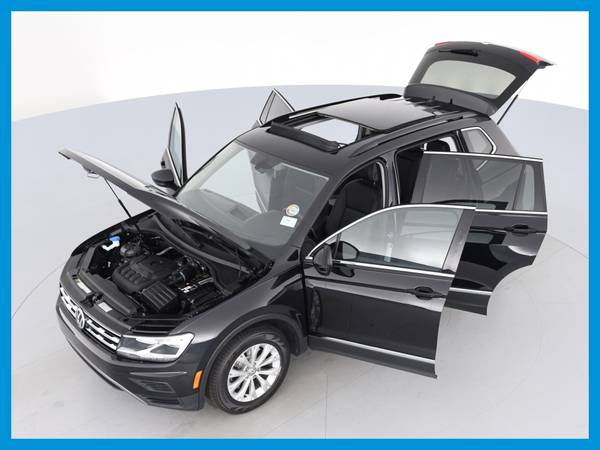2018 VW Volkswagen Tiguan 2 0T SE 4MOTION Sport Utility 4D suv Black for sale in Atlanta, GA – photo 15