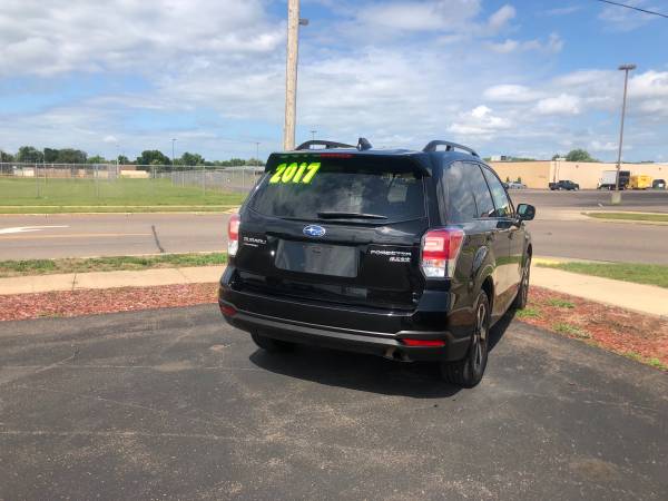 2017 Subaru forester for sale in Eau Claire, WI – photo 3