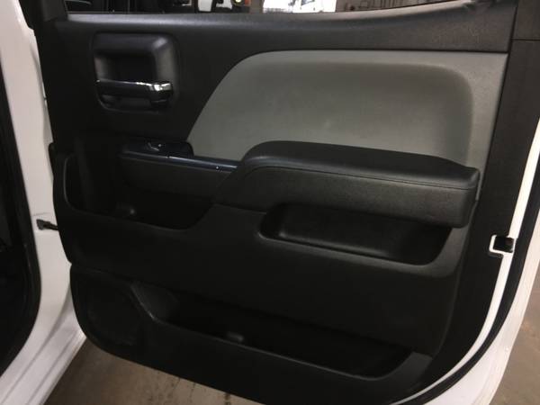 2016 Chevrolet Silverado K3500HD Crew Cab 4X4 Flatbed 6 6L Duramax for sale in Arlington, NM – photo 14