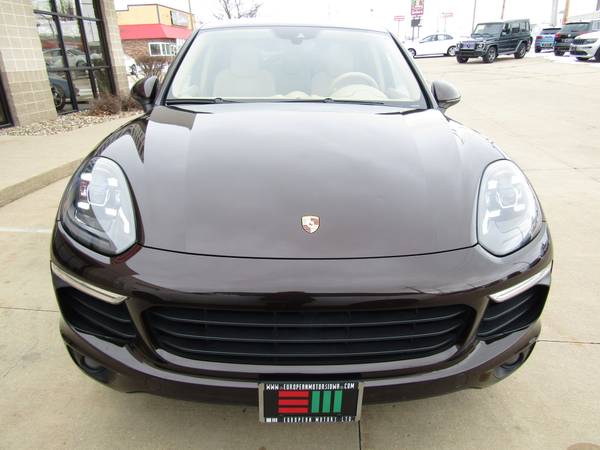 2016 Porsche Cayenne AWD Diesel 1-Owner 7716lb Tow Rating Navigation for sale in Cedar Rapids, IA 52402, IA – photo 6