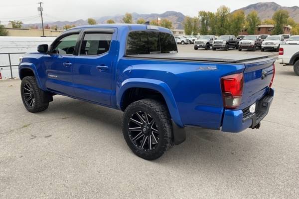 2018 Toyota Tacoma TRD Sport - - by dealer - vehicle for sale in Hillsboro, WA – photo 5