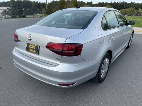 2016 Volkswagen Jetta - - by dealer - vehicle for sale in CHANTILLY, District Of Columbia – photo 6