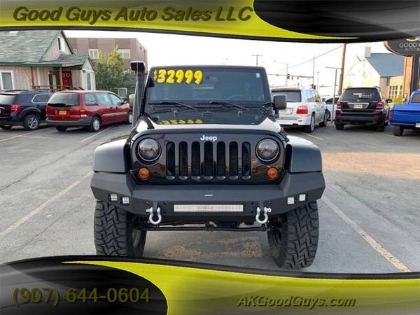 2011 Jeep Wrangler Unlimited / Nav / 37" tires / Heated Seats / SALE for sale in Anchorage, AK – photo 2