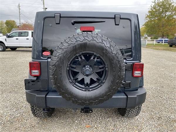 2017 Jeep Wrangler Unlimited Sahara **Chillicothe Truck Southern... for sale in Chillicothe, WV – photo 6