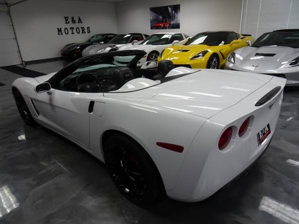 2012 Chevrolet Corvette 1LT - - by dealer - vehicle for sale in Waterloo, WI – photo 12