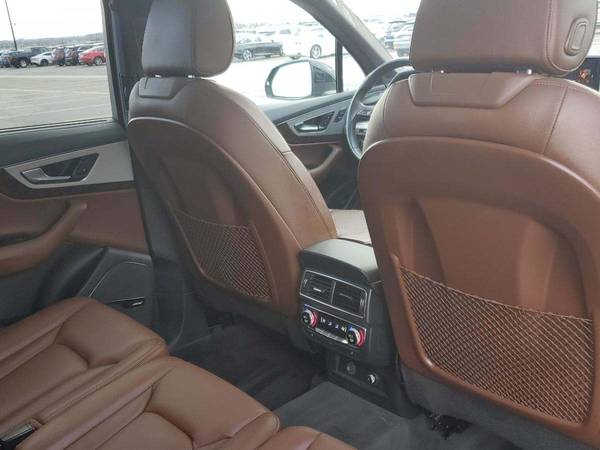 2019 Audi Q7 2.0T Premium Plus Sport Utility 4D suv Black - FINANCE... for sale in Detroit, MI – photo 18