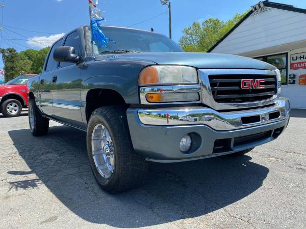 2007 GMC Sierra 1500 Classic SLT 4dr Crew Cab 4WD 5 8 ft SB - cars for sale in Walkertown, NC – photo 4