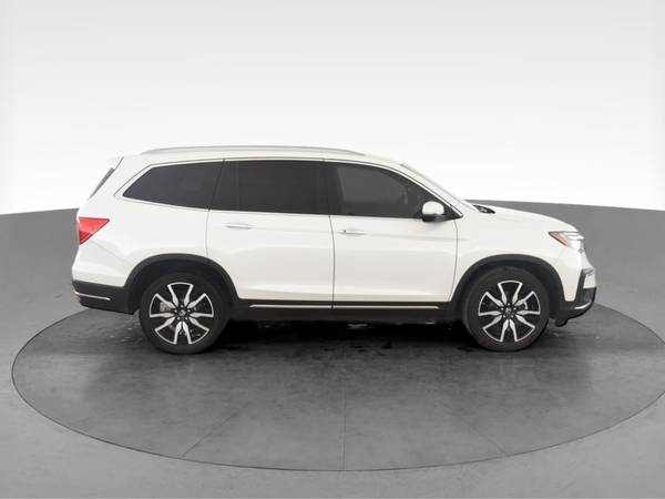 2020 Honda Pilot Touring Sport Utility 4D suv White - FINANCE ONLINE... for sale in Washington, District Of Columbia – photo 13