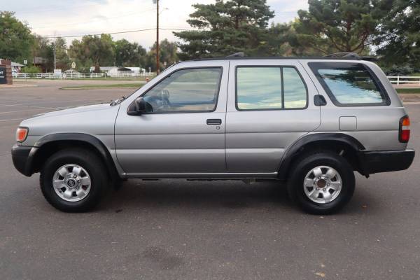 1998 Nissan Pathfinder 4x4 4WD SE SUV - cars & trucks - by dealer -... for sale in Longmont, CO – photo 9