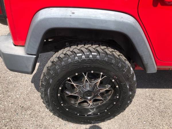 Jeep Wrangler Unlimited X 4x4 Lifted SUV Custom Wheels Used Jeeps V6 for sale in Charlotte, NC – photo 24