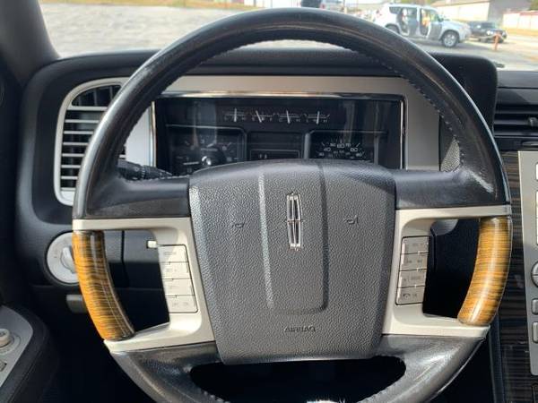 2010 Lincoln Navigator 4WD - cars & trucks - by dealer - vehicle... for sale in Jopin, MO – photo 14