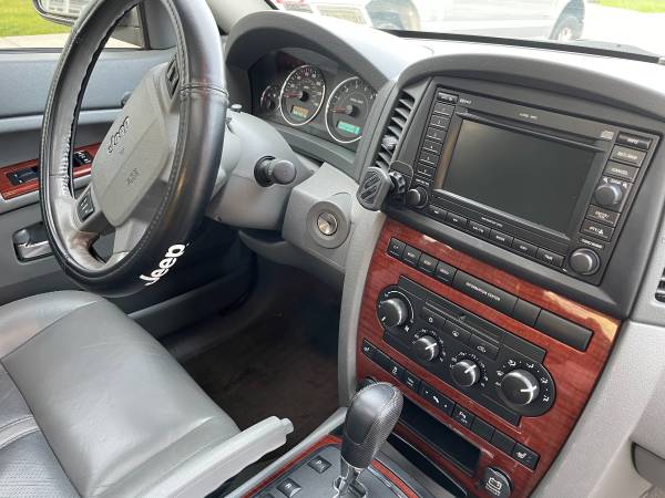 2007 Jeep Grand Cherokee limited for sale in West Point, NY – photo 14