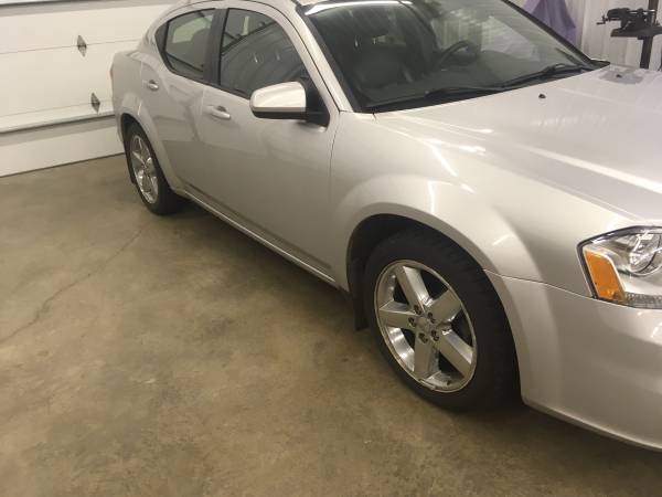 2011 dodge avenger - cars & trucks - by owner - vehicle automotive... for sale in New Auburn, WI – photo 2