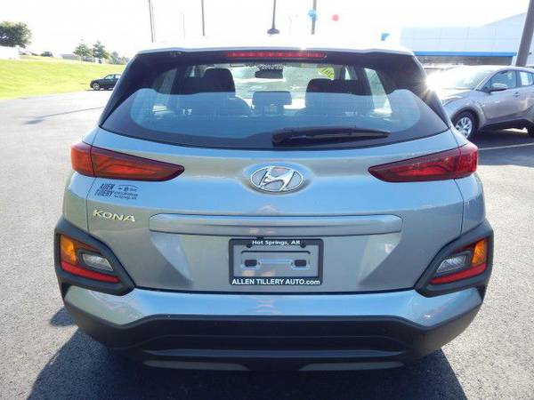 2019 HYUNDAI KONA SE hatchback MINERAL GRAY - cars & trucks - by... for sale in Hot Springs, AR – photo 4
