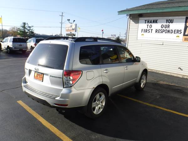 2009 SUBARU FORESTER AWD SAFE 5 STAR RATING 850.00 DOWN FREE TV -... for sale in Machesney Park, IL – photo 4