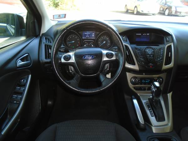 2012 Ford Focus 5dr HB SEL - cars & trucks - by dealer - vehicle... for sale in Lumberton, NJ – photo 7