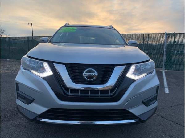 2019 Nissan Rogue SV Sport Utility 4D - cars & trucks - by dealer -... for sale in Yakima, WA – photo 2