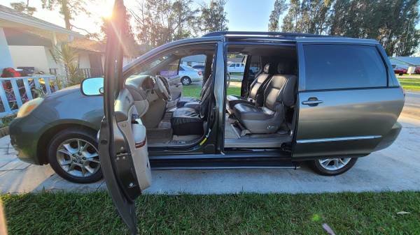 Toyota Sienna - cars & trucks - by owner - vehicle automotive sale for sale in Bradenton, FL – photo 5
