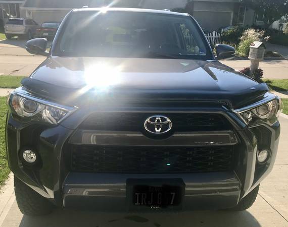 2017 Toyota 4Runner SR5 Premium - cars & trucks - by owner - vehicle... for sale in URBANDALE, IA – photo 3