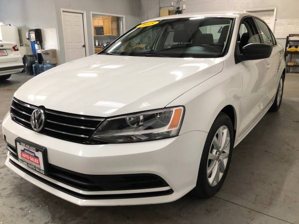 2015 Volkswagen Jetta SE, Low Miles, Leather, Very Clean! for sale in Madera, CA – photo 5