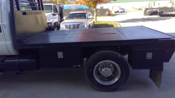 2011 Ford F-650 11ft flatbed 66k miles non cdl for sale in Omaha, MO – photo 2