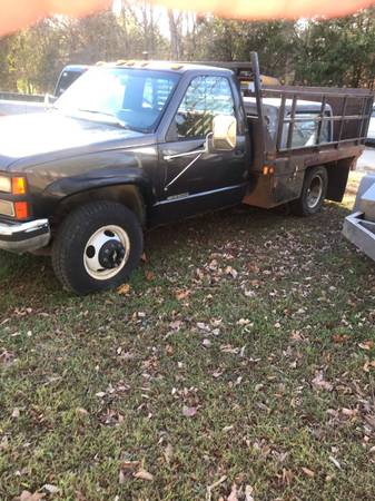 1993 Chevy 1ton dually 4x4 Diesel 3500 5 speed trans flatbed tommy... for sale in Dearing, AR – photo 2
