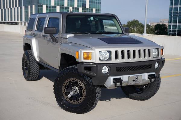 2008 HUMMER H3 Lifted 4WD SUV Custom Wheels Look Inside - cars for sale in Austin, TX – photo 15