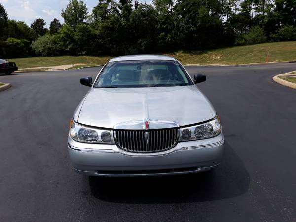 2002 Lincoln Town Car - cars & trucks - by dealer - vehicle... for sale in Bloomington, IN – photo 5