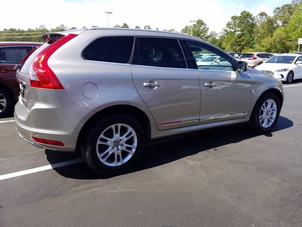 2015 Volvo XC60 GOLD ON SPECIAL - Great deal! - - by for sale in Myrtle Beach, SC – photo 12