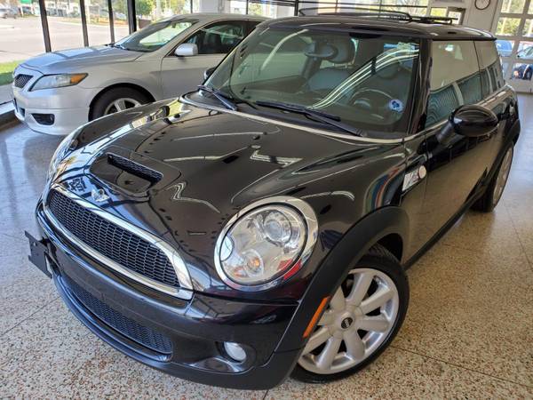 2009 MINI COOPER - cars & trucks - by dealer - vehicle automotive sale for sale in MILWAUKEE WI 53209, WI