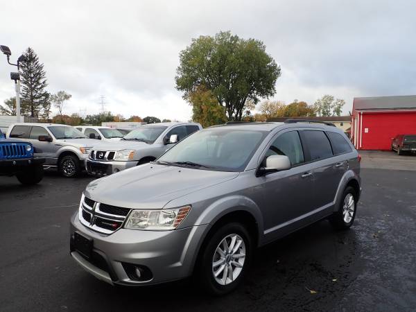 2016 Dodge Journey SXT, Low Miles, Third Row Seat, Great Price! for sale in Savage, MN – photo 3