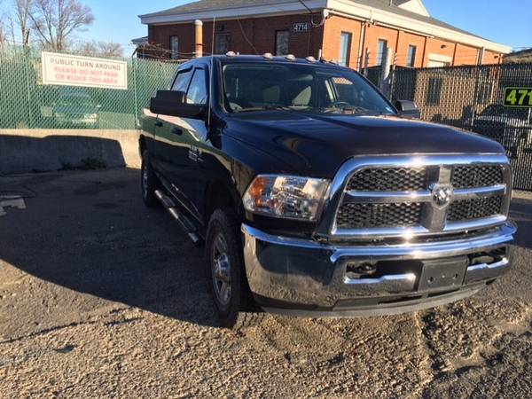 2018 Ram 3500 Crew cab Cummins Turbo Diesel MD Inspection... for sale in Temple Hills, District Of Columbia – photo 2