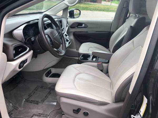 2018 Chrysler Pacifica Touring L **WARRANTY**LOADED****EASY FINANCING for sale in Ramsey , MN – photo 10