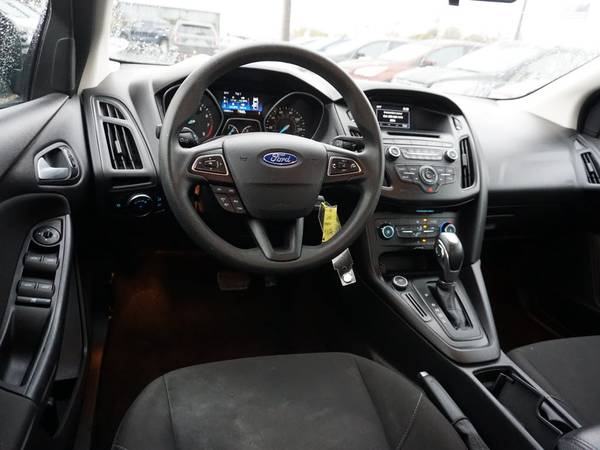 2015 Ford Focus SE - cars & trucks - by dealer - vehicle automotive... for sale in Ann Arbor, MI – photo 11