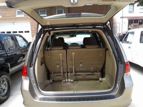 2010 Honda Odyssey Inspected for sale in Frederick, MD – photo 13