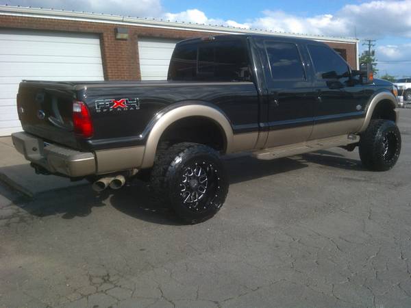 2011 Ford Super Duty F-250 SRW 4X4 Crew Cab King Ranch - cars & for sale in Shelbyville, TN – photo 7