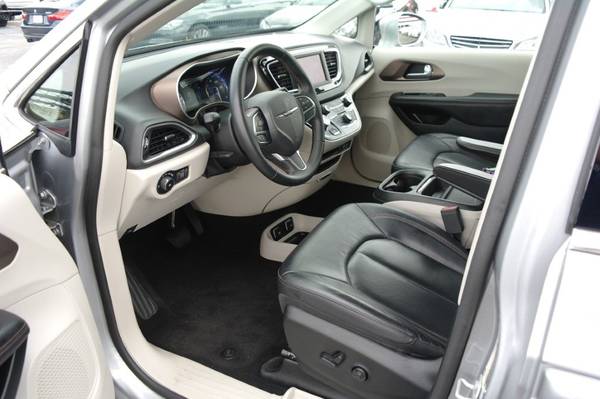 2018 Chrysler Pacifica Touring-L $729 DOWN $85/WEEKLY for sale in Orlando, FL – photo 12