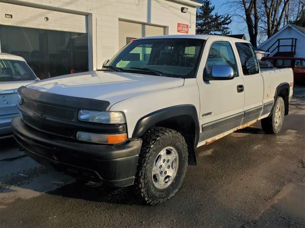 2000 Chevrolet Silverado LT 1500 4X4 3dr Extended Cab SB - cars & for sale in Ankeny, IA – photo 2
